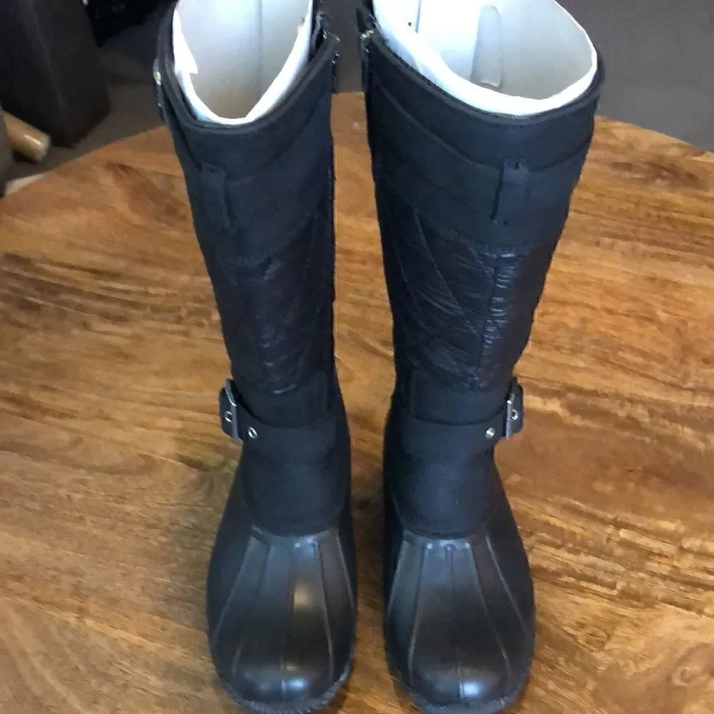 Sperry Saltwater Tall Buckle Nylon Quilt black size 5